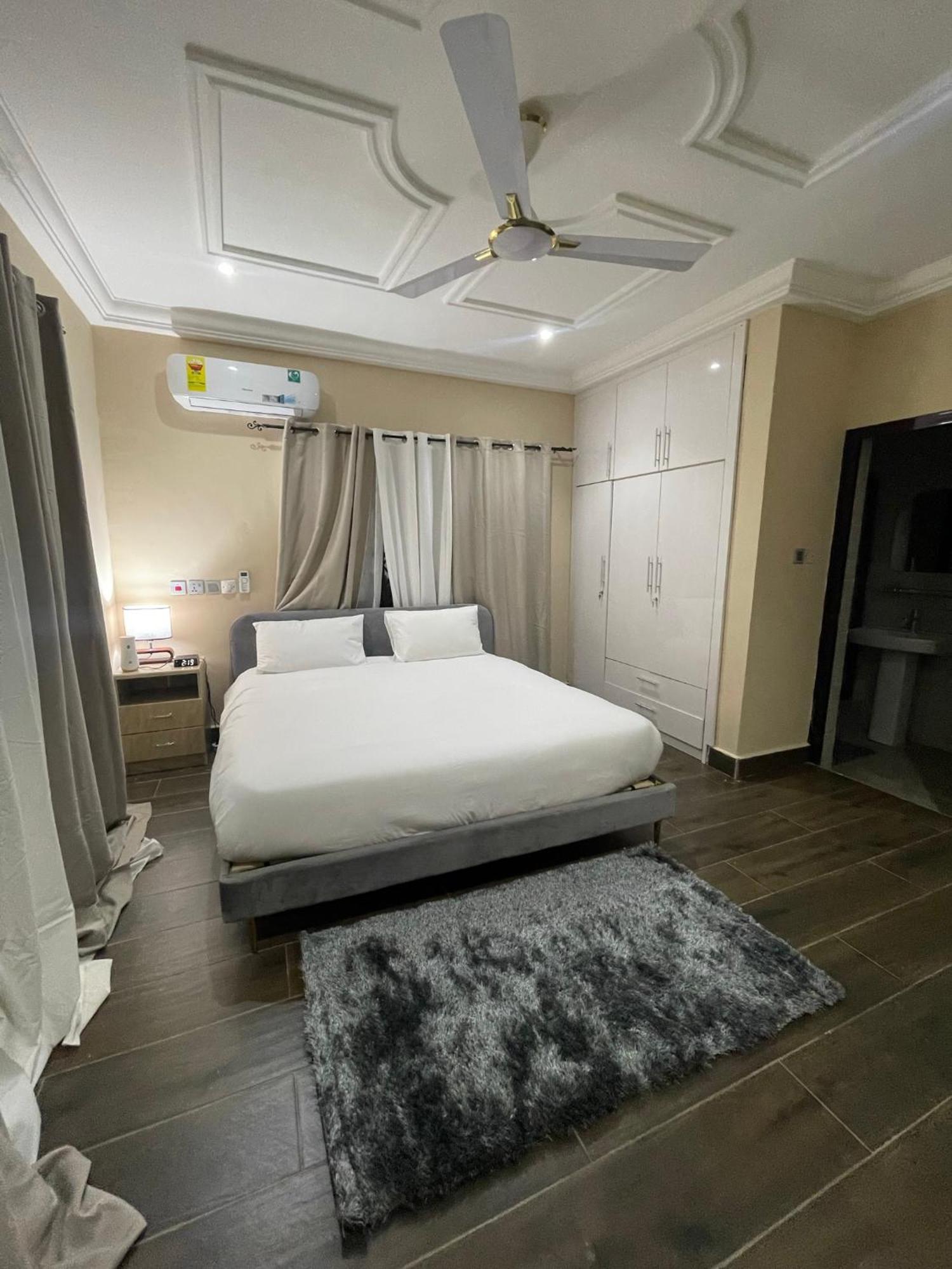 Cloud9 Luxury Apartments Acra Exterior foto