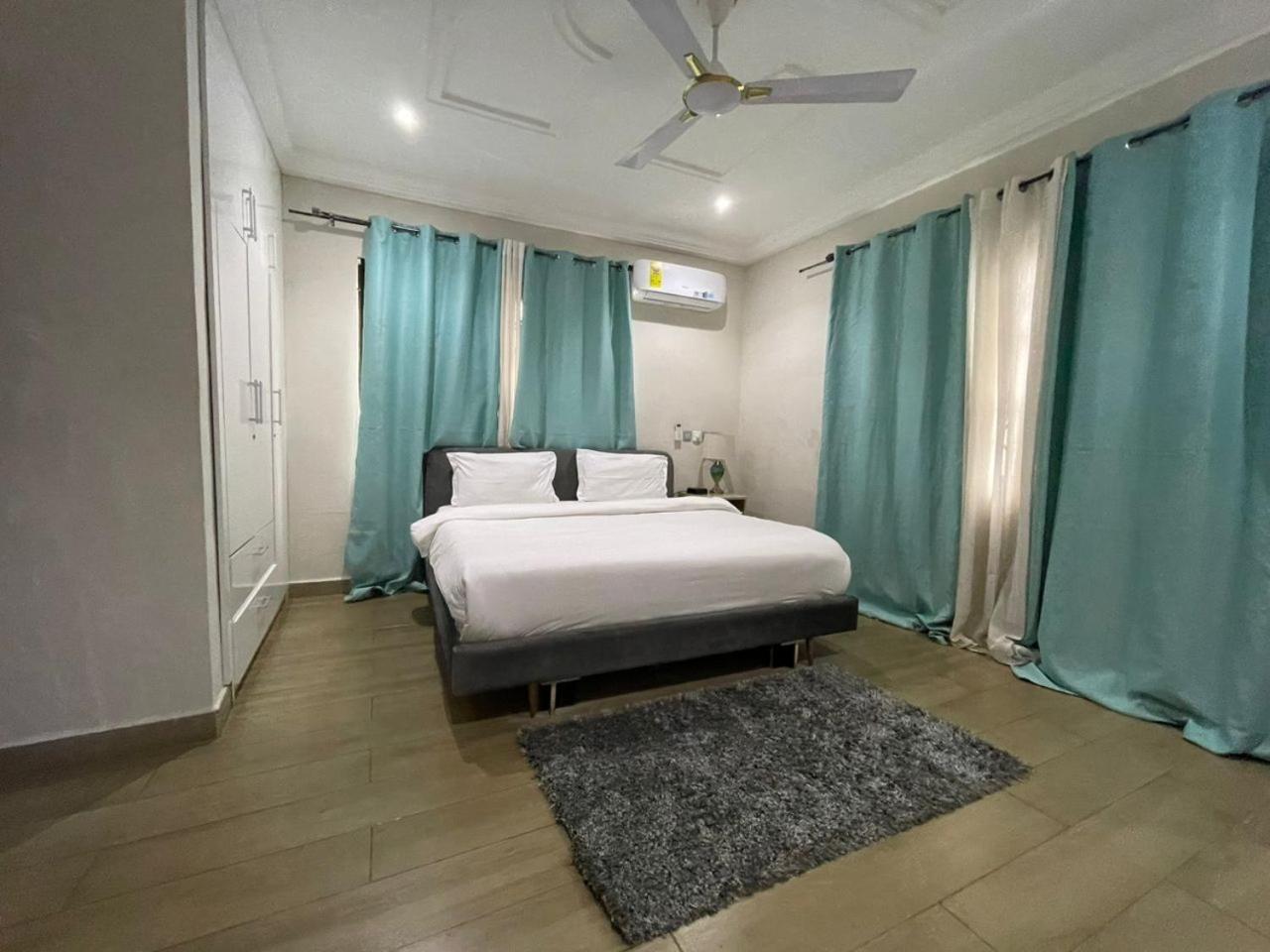 Cloud9 Luxury Apartments Acra Exterior foto